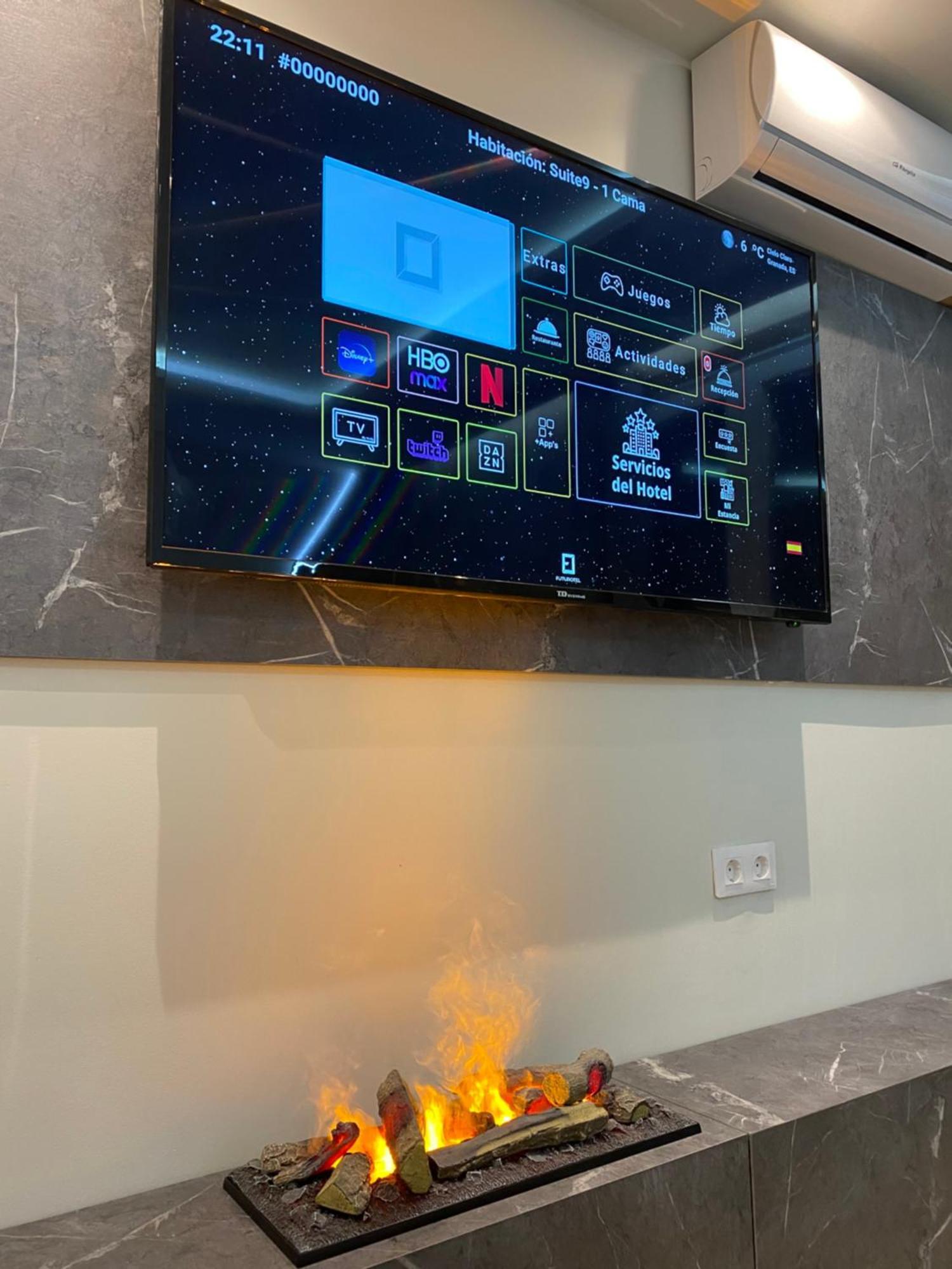 Hostal Futurotel Space *